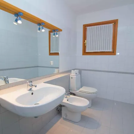 Apartman In 36589 *